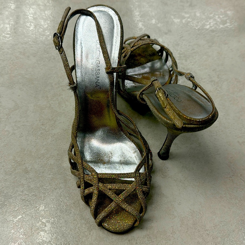 Dolce & Gabbana  gold glittery fabric heels 👠